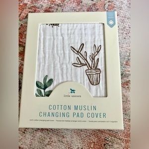 NIB NWT cotton muslin changing pad cover, brand: little unicorn